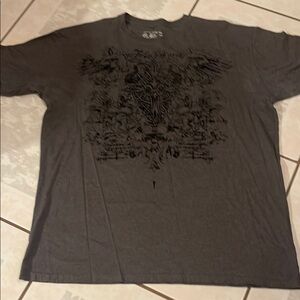 Gray Crew Neck Tee with Vintage Graphic Design